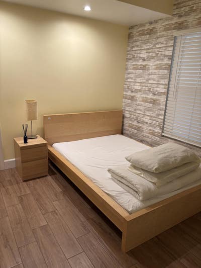 Cheerful private 1-bedroom avail in Newhall Main Photo