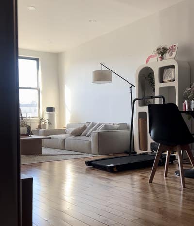 1 room in a 2 floor unit (open for short term) Main Photo