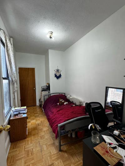 Cozy Furnished Room in Astoria - Female pref Main Photo
