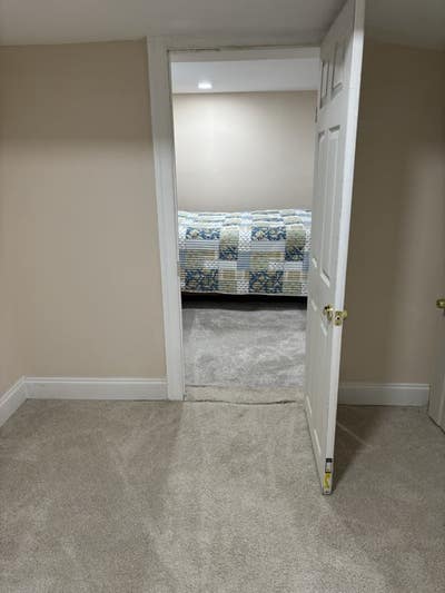 One Bedroom Basement For Rent. Main Photo