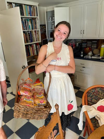 Room wanted in Seattle, WA Main Photo