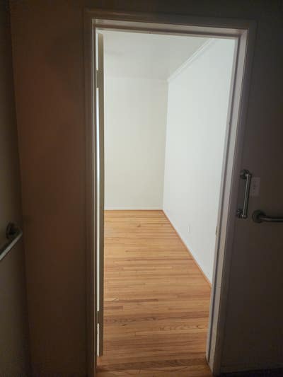 Sanctuary Room in Van nuys Main Photo