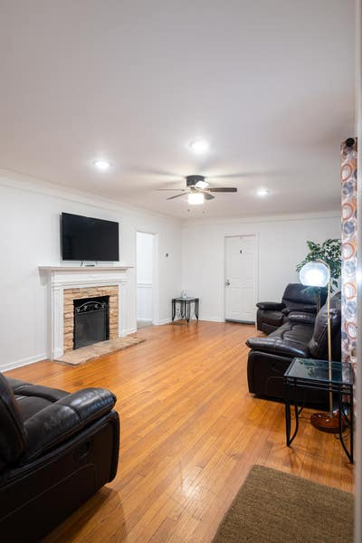 Quiet home overlooking golf course, near downtown  Main Photo