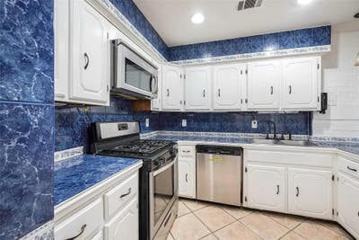 Spacious and comfy home in Pleasant Grove Main Photo
