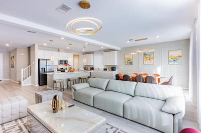 Luxury New Decorated Villa  in Las Vegas Main Photo