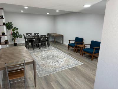 Your Perfect Home Base in Las Vegas! Main Photo