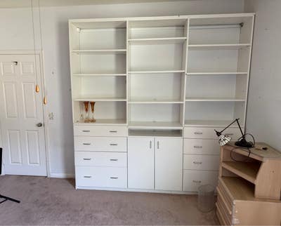 Large Bedroom with Alcove Main Photo