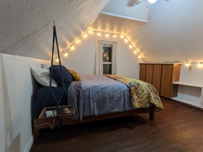 Cozy Upstairs Loft | LGBTQ+ & Pet Friendly Main Photo