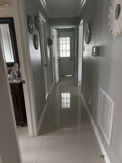 Cozy Room / great roommates / cute house Main Photo