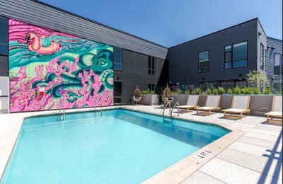 Private room avail 2 Bed/ 2 Bath  Main Photo