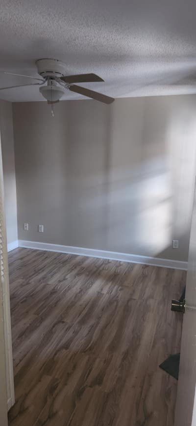 Room for rent in Williamsburg Main Photo