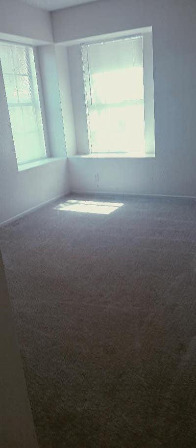 Unfurnished Room in Beautiful Home on Golf Course Main Photo