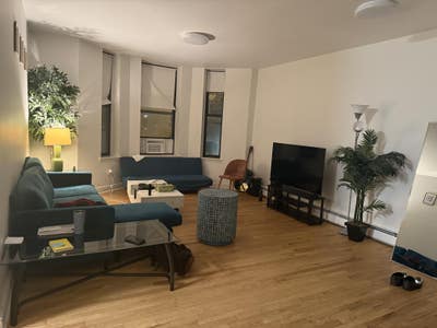 Large room  in Hoboken. Main Photo