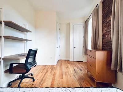 Large HDTV Room, 10 min walk to Prospect Park #392 Main Photo
