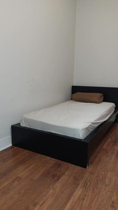 Room 1 Main Photo