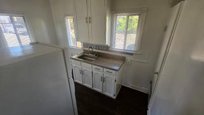 Cozy 1 Bed Bath Room in Multi_Family Home  Main Photo