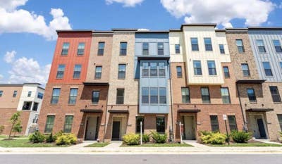 Three rooms available in Townhouse/Condo Main Photo