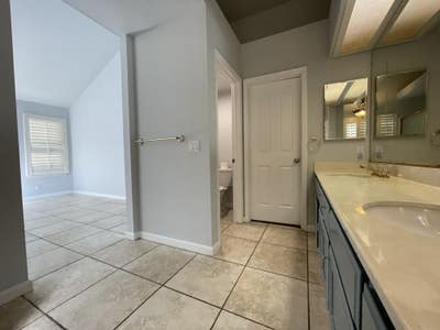 Private in Quite Vallejo Home Furnished  Main Photo