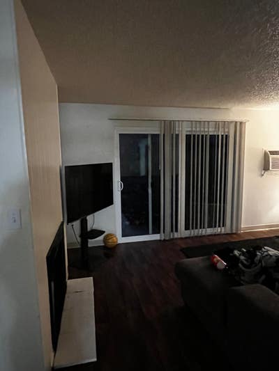 Room for Rent  Main Photo