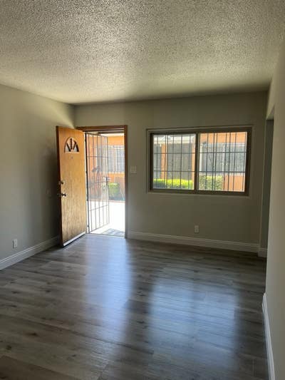 Charming House in Los Angeles | 9617  S Hoover St  Main Photo
