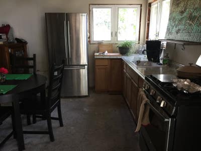500 SF basement with private entry, $950/month Main Photo