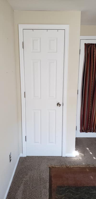 Room for rent in nice Townhome near DTC w Garage P Main Photo