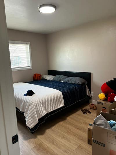 1 bedroom/ shared bathroom for rent.  Main Photo