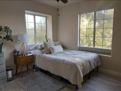 Summerlin gated condo Main Photo