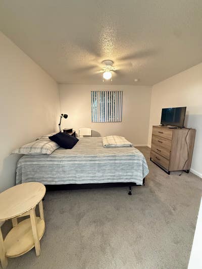 Private Bed & Bathroom (Furnished) Main Photo