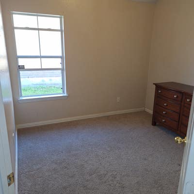 All Bills Paid Free Wi-Fi Room for rent Main Photo