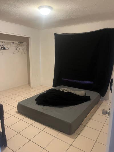 Room for rent  Main Photo