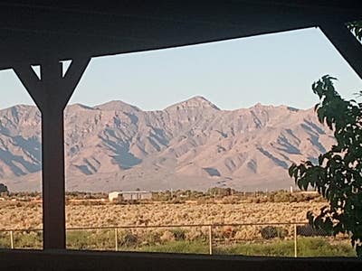 Pahrump (45 min to Las Vegas) Main Photo