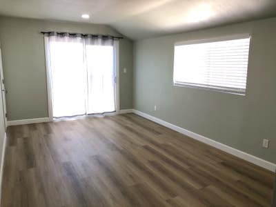 Secluded guest suite for rent  Main Photo