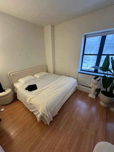 âœ¨ Spacious Room Available in Midtown South âœ¨ Main Photo