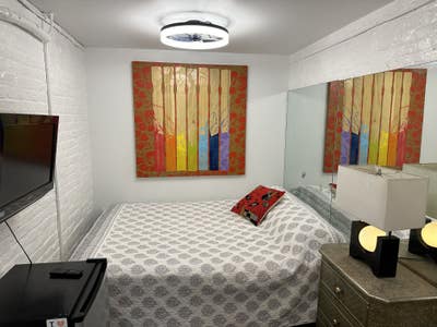 Room in Duplex Apartment w/ Yard [Union Sq.] Main Photo