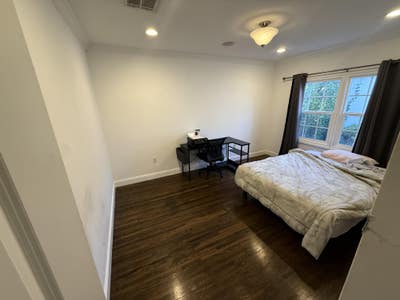 Private Bedroom in Cozy Home w/ Backyard & Garage Main Photo