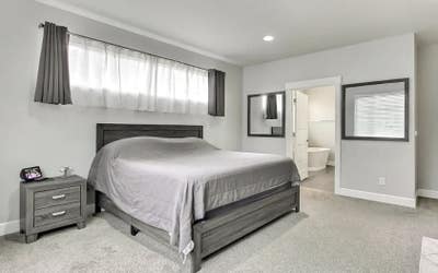 Large Master Bedroom for Rent W/ Private Bath  Main Photo