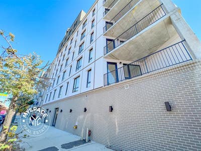#566 2 bed luxury apartment in Greenpoint - Availa Main Photo