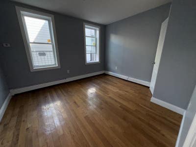 Cozy 1 BR rental in BayonneNJ | 434 Avenue C | Ava Main Photo