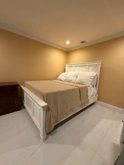 One Bedroom for Rent in Pembroke Pines Main Photo