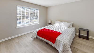 Clean and Comfy Home Conveniently Located in Fair Main Photo