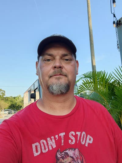 Room wanted in Tampa Main Photo