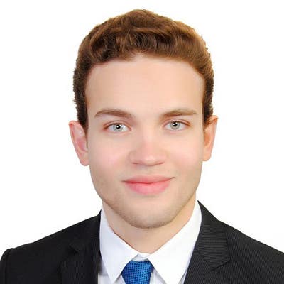 Professional Male seeks a small or large room Main Photo