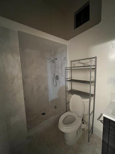 Private entrance one bed/bath furnished  Main Photo