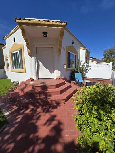 Fabulous Beach bungalow Main Photo