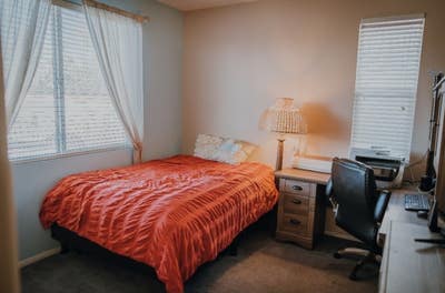 Furnished Room Nice West Side Pool Home Main Photo