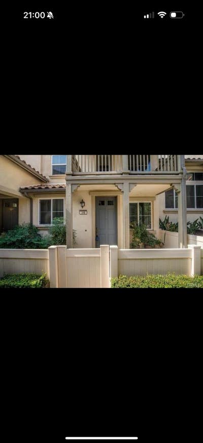 Townhouse in Beautiful North Orange Community Main Photo