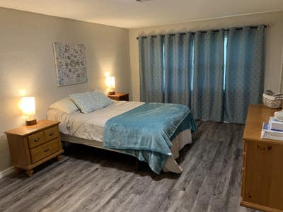 Private Furnished room with shared bathroom Main Photo