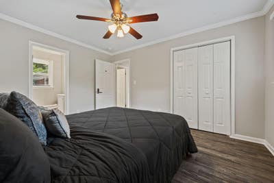  Modern CoLiving in Quiet, Renovated Home | 🛏️ St Main Photo