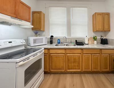**Prime West Tampa  ** Center of Tampa , Bus Stop  Main Photo